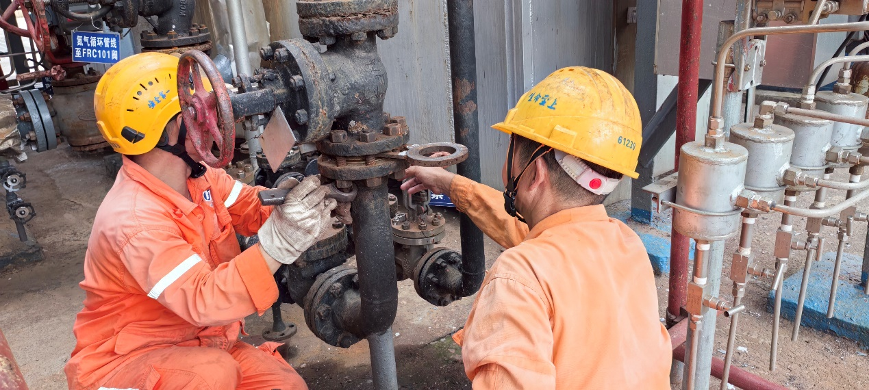 瀘天化弘旭公司全面打響四季度攻堅戰(zhàn)(圖4) 瀘天化弘旭公司全面打響四季度攻堅戰(zhàn)(圖4)