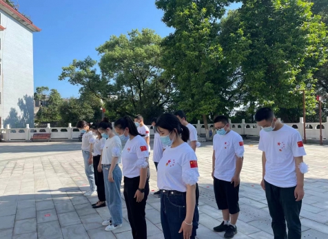 弘旭團(tuán)總支國慶“緬懷先烈，不忘初心”主題團(tuán)日活動(dòng)